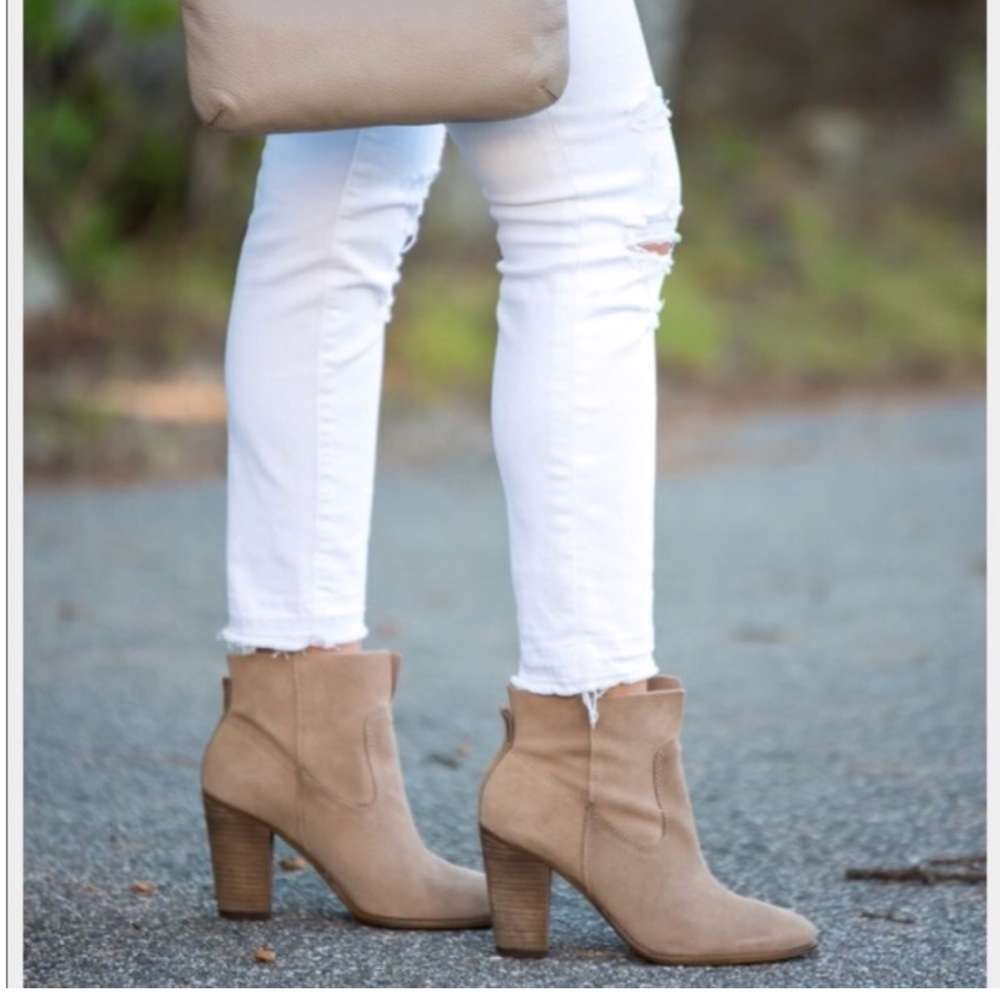 Vince Camuto Feina Suede Bootie NWOT